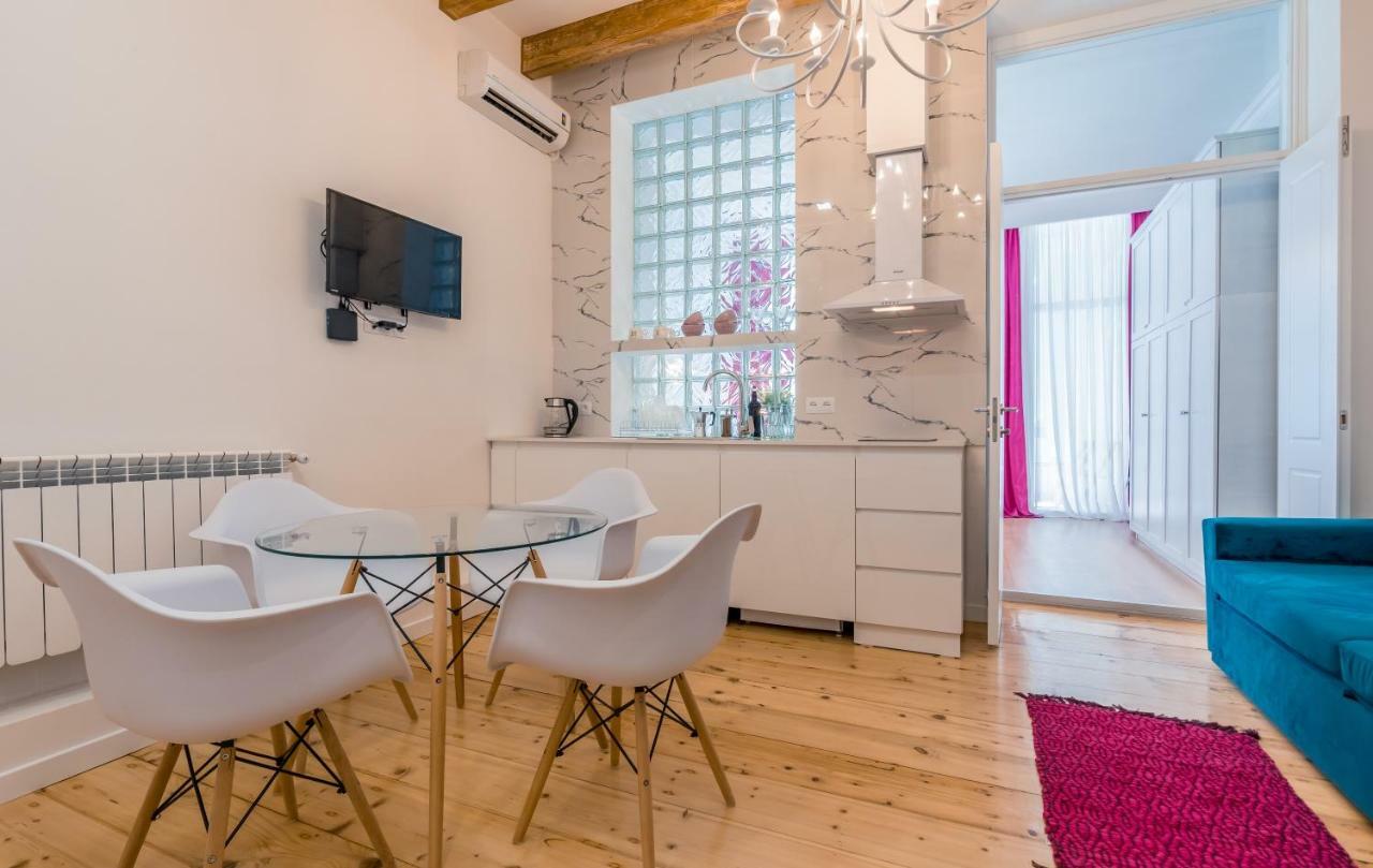 Irina'S Cozy Apartment #21 Тбилиси Екстериор снимка